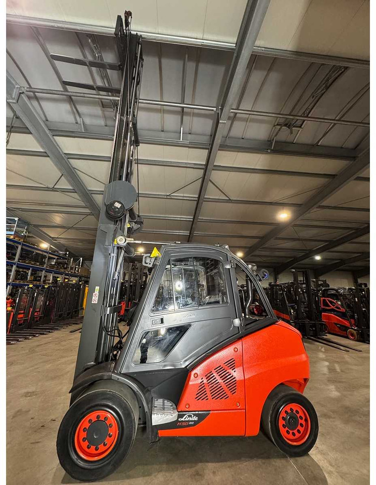 2015 LINDE H50D 5,000KG TRIPLEX 666CM 3RD+4TH VALVE DIESEL FORKLIFT FORKLIFT 15,042 HOURS. - Carretilla elevadora: foto 3 2015 LINDE H50D 5,000KG TRIPLEX 666CM 3RD+4TH VALVE DIESEL FORKLIFT FORKLIFT 15,042 HOURS. - Carretilla elevadora: foto 3