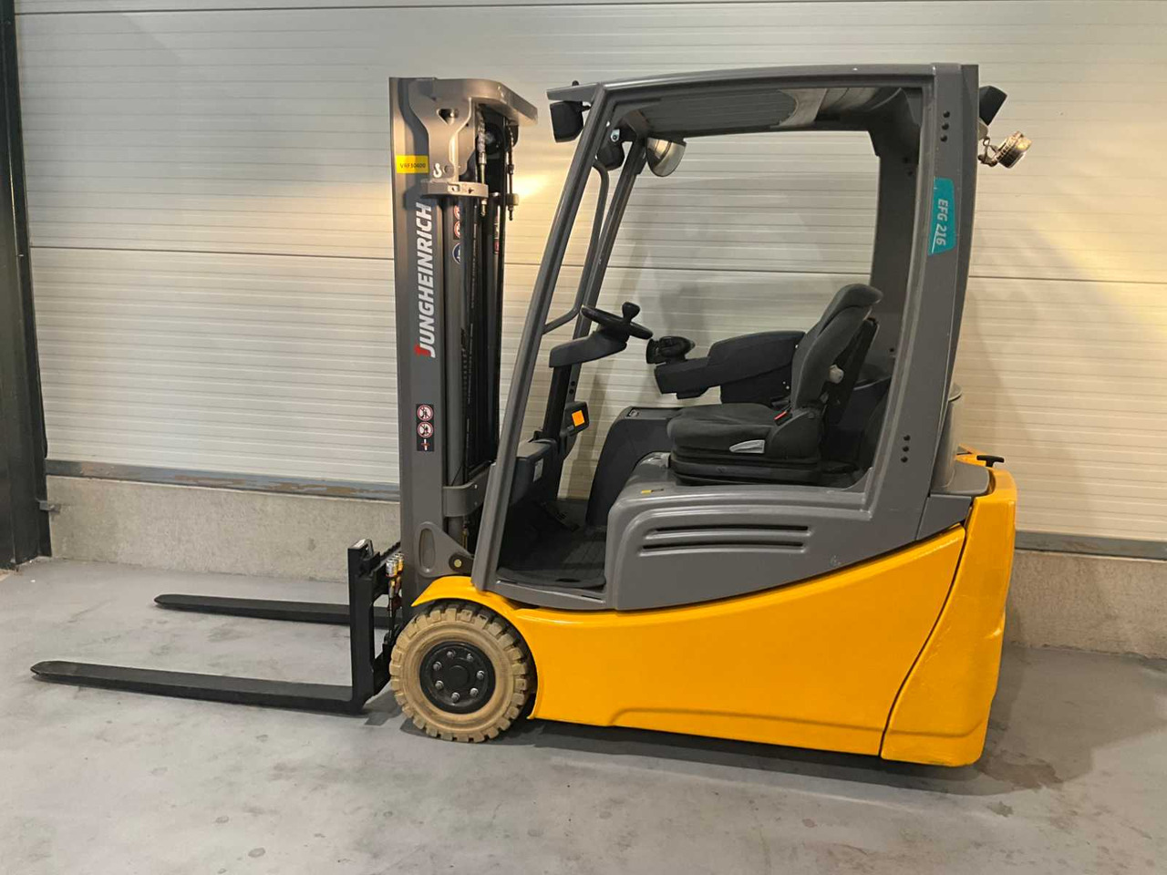 2016 JUNGHEINRICH EFG 216K FORKLIFT TRUCK - Carretilla elevadora: foto 3 2016 JUNGHEINRICH EFG 216K FORKLIFT TRUCK - Carretilla elevadora: foto 3