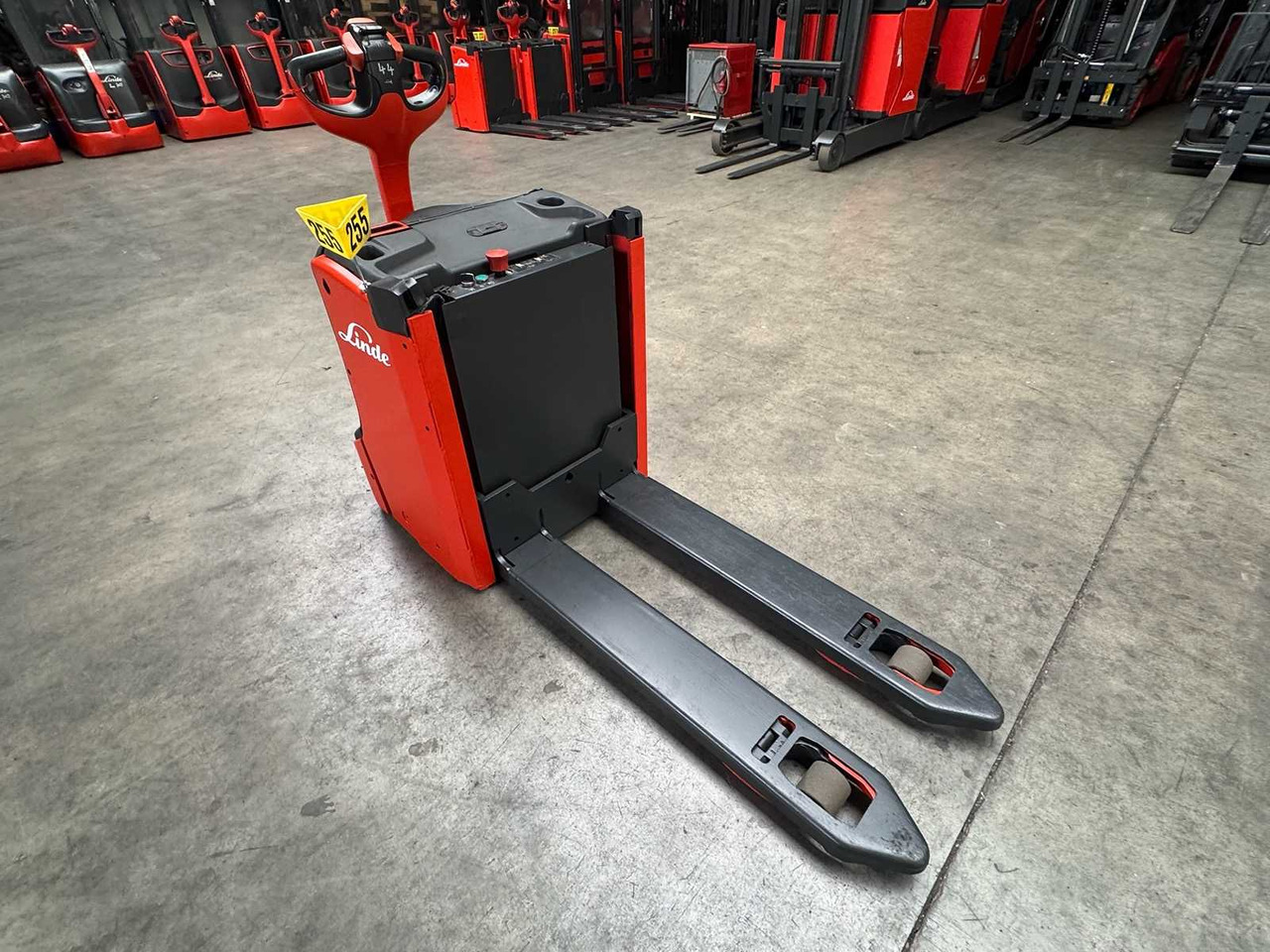 2016 LINDE T16L PALLET TRUCK ANT STACKER INITIAL STROKE 1,847 HOURS - Carretilla elevadora: foto 5 2016 LINDE T16L PALLET TRUCK ANT STACKER INITIAL STROKE 1,847 HOURS - Carretilla elevadora: foto 5