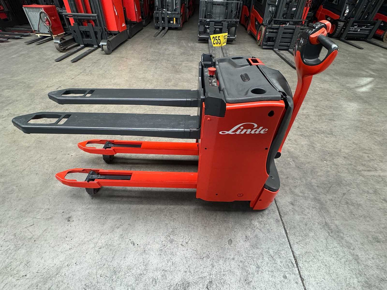 2016 LINDE T16L PALLET TRUCK ANT STACKER INITIAL STROKE 1,847 HOURS - Carretilla elevadora: foto 1 2016 LINDE T16L PALLET TRUCK ANT STACKER INITIAL STROKE 1,847 HOURS - Carretilla elevadora: foto 1