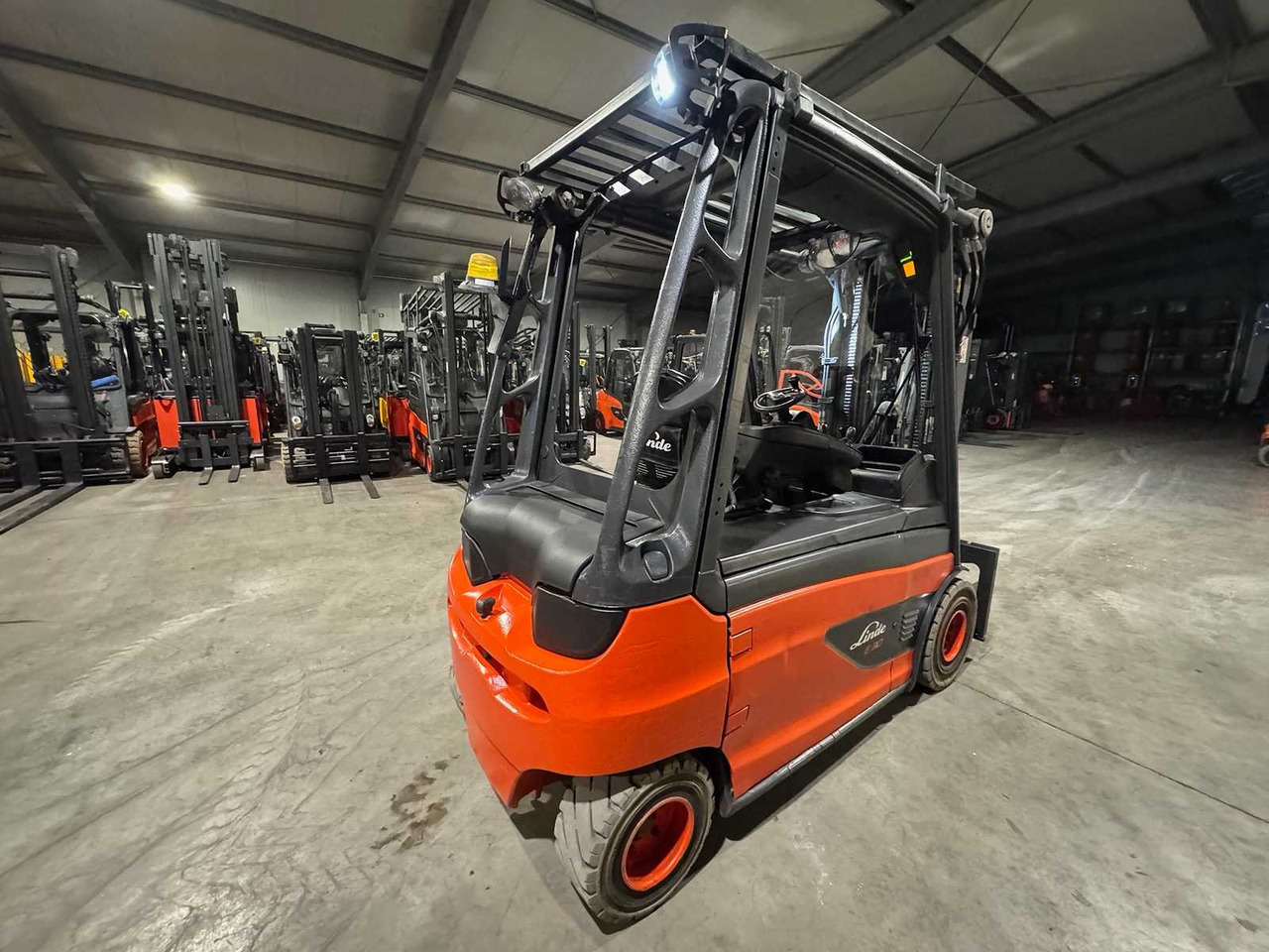 Carretilla elevadora 2016 SERVICE + UVV 10/2026 LINDE E30L 3.000KG EVO TRIPLEX 3.+4.: foto 7 Carretilla elevadora 2016 SERVICE + UVV 10/2026 LINDE E30L 3.000KG EVO TRIPLEX 3.+4.: foto 7