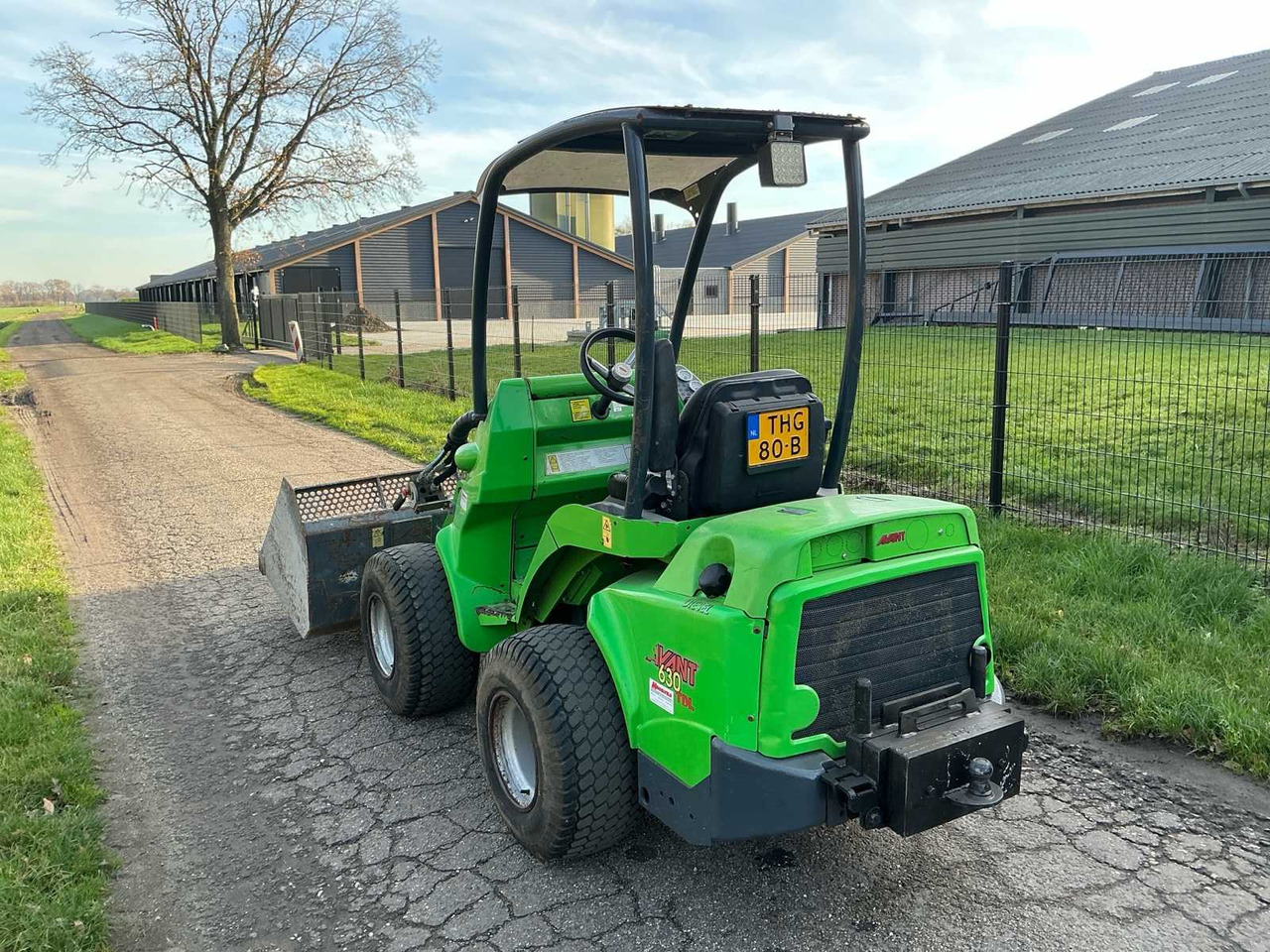 2017 AVANT M630 SHOVEL - Cargadora de ruedas: foto 3 2017 AVANT M630 SHOVEL - Cargadora de ruedas: foto 3