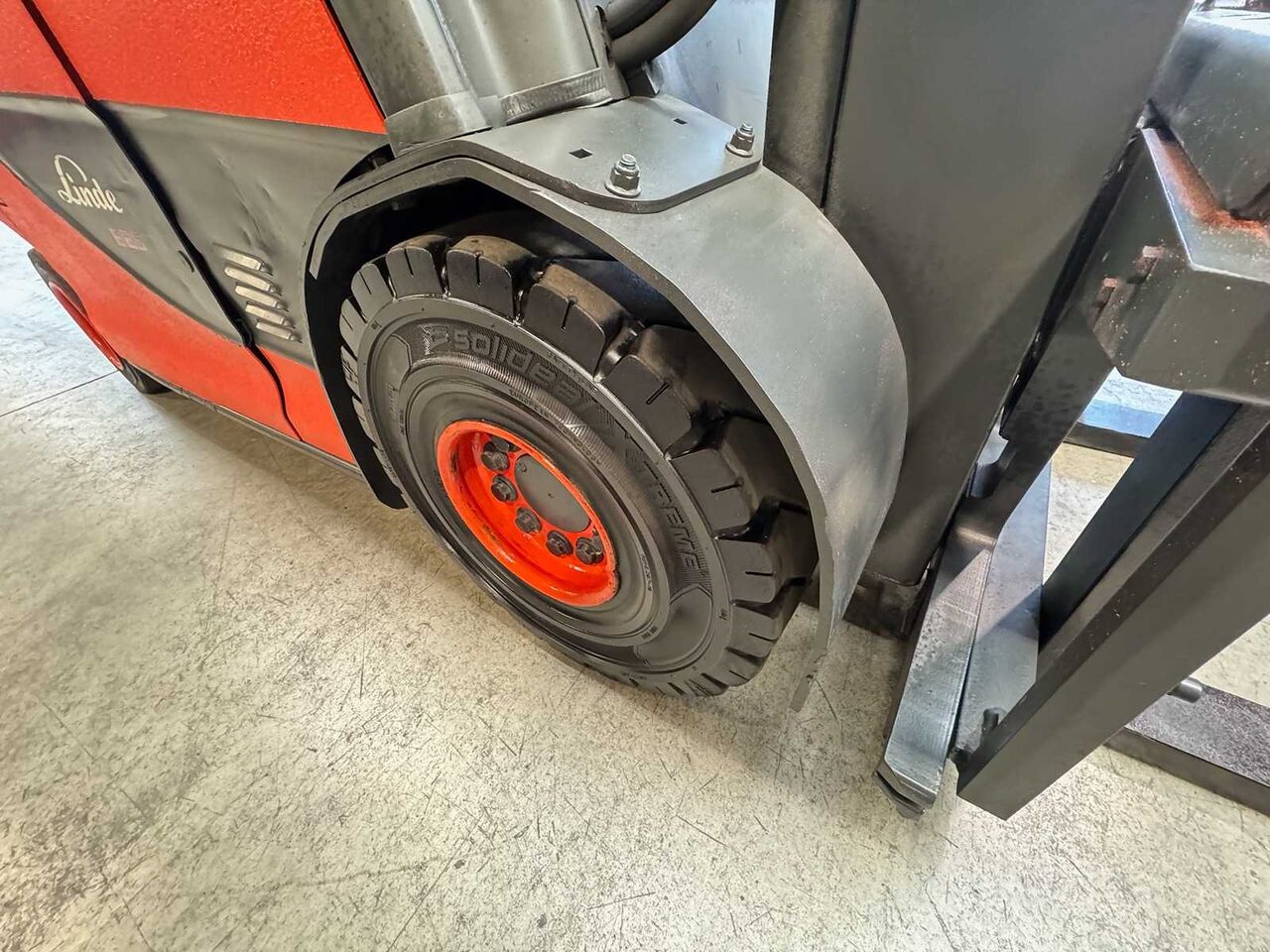 Carretilla elevadora 2017 SERVICE + UVV 09/2026 LINDE E25HL 2.500KG 3.+4.: foto 12 Carretilla elevadora 2017 SERVICE + UVV 09/2026 LINDE E25HL 2.500KG 3.+4.: foto 12