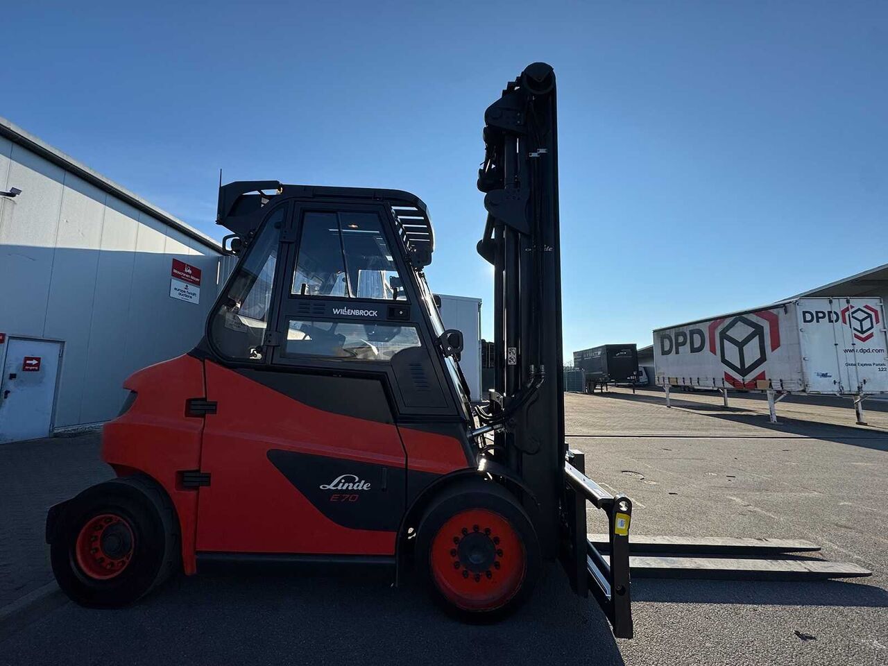 2019 S+UVV 02/2026 LINDE E70 7.000KG ELECTRIC FORKLIFT FORKLIFT 3.+4.VALVE 15.226 HOURS - Carretilla elevadora: foto 3 2019 S+UVV 02/2026 LINDE E70 7.000KG ELECTRIC FORKLIFT FORKLIFT 3.+4.VALVE 15.226 HOURS - Carretilla elevadora: foto 3