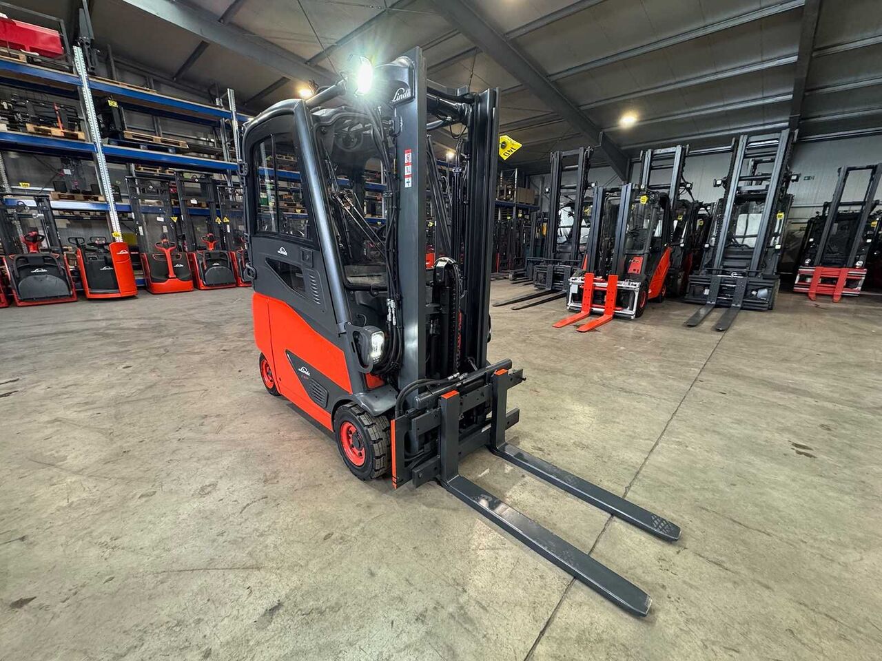 2019 S+UVV 02/2027 LINDE E16PH-02 EVO 1.600KG DUPLEX FREE LIFT 4X TIRES NEW ELECTRIC FORKLIFT FORKLIFT 5.758 HOURS - Carretilla elevadora: foto 3 2019 S+UVV 02/2027 LINDE E16PH-02 EVO 1.600KG DUPLEX FREE LIFT 4X TIRES NEW ELECTRIC FORKLIFT FORKLIFT 5.758 HOURS - Carretilla elevadora: foto 3