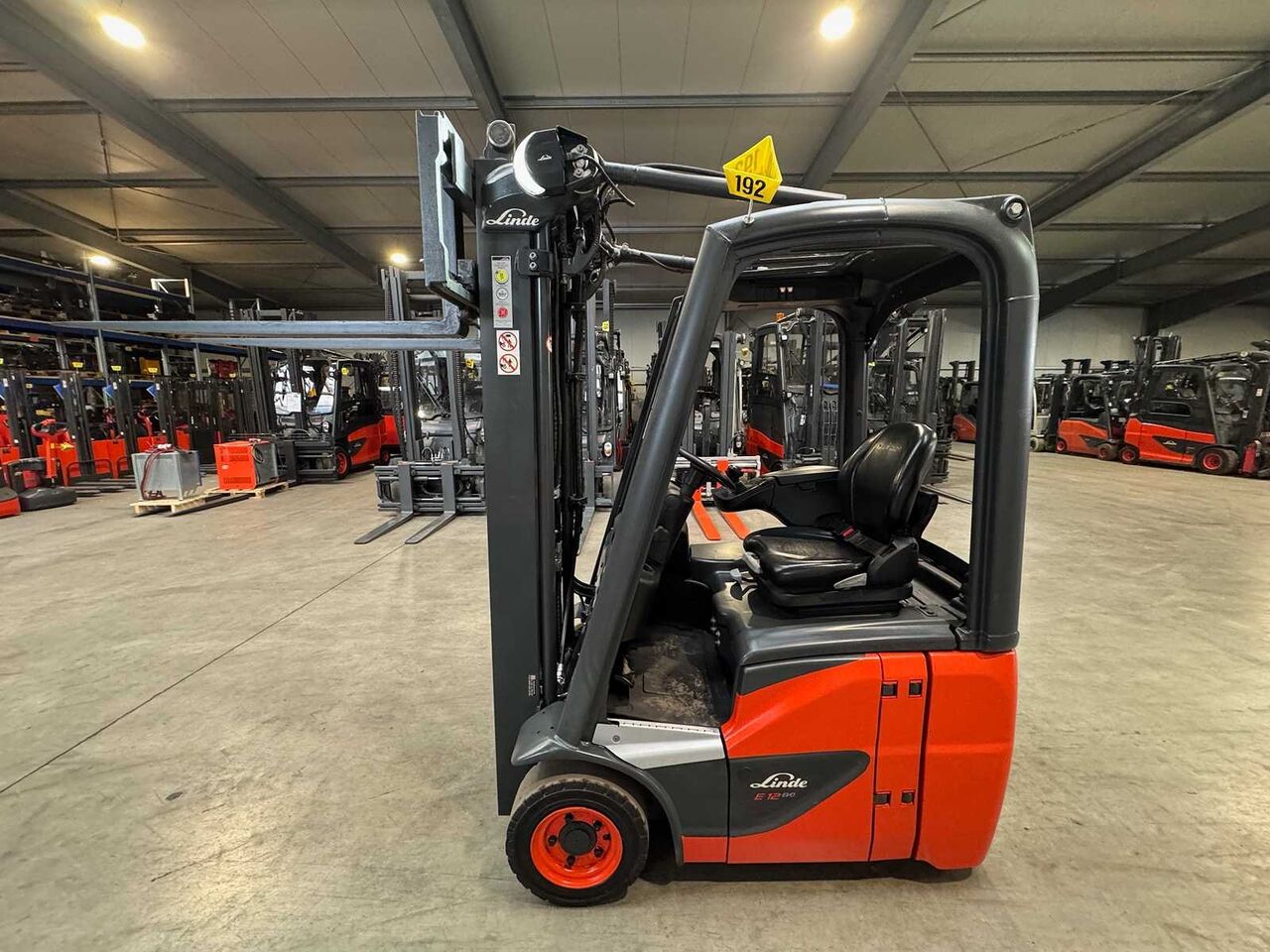 2019 SERVICE + UVV 01/2027 MOST MANOEUVRABLE LINDE E12 EVO 1,200KG TRIPLEX 462CM ELECTRIC FORKLIFT 2,245 HOURS - Carretilla elevadora: foto 1 2019 SERVICE + UVV 01/2027 MOST MANOEUVRABLE LINDE E12 EVO 1,200KG TRIPLEX 462CM ELECTRIC FORKLIFT 2,245 HOURS - Carretilla elevadora: foto 1