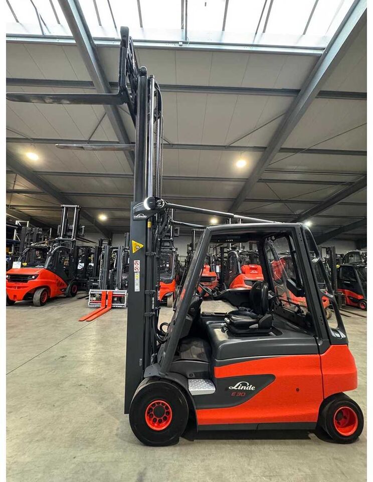 2019 SERVICE + UVV 02/2027 LINDE E30L EVO 3.000KG 3.+4. FORK ADJUSTER ELECTRIC FORKLIFT FORKLIFT 5.494 HOURS - Carretilla elevadora: foto 3 2019 SERVICE + UVV 02/2027 LINDE E30L EVO 3.000KG 3.+4. FORK ADJUSTER ELECTRIC FORKLIFT FORKLIFT 5.494 HOURS - Carretilla elevadora: foto 3