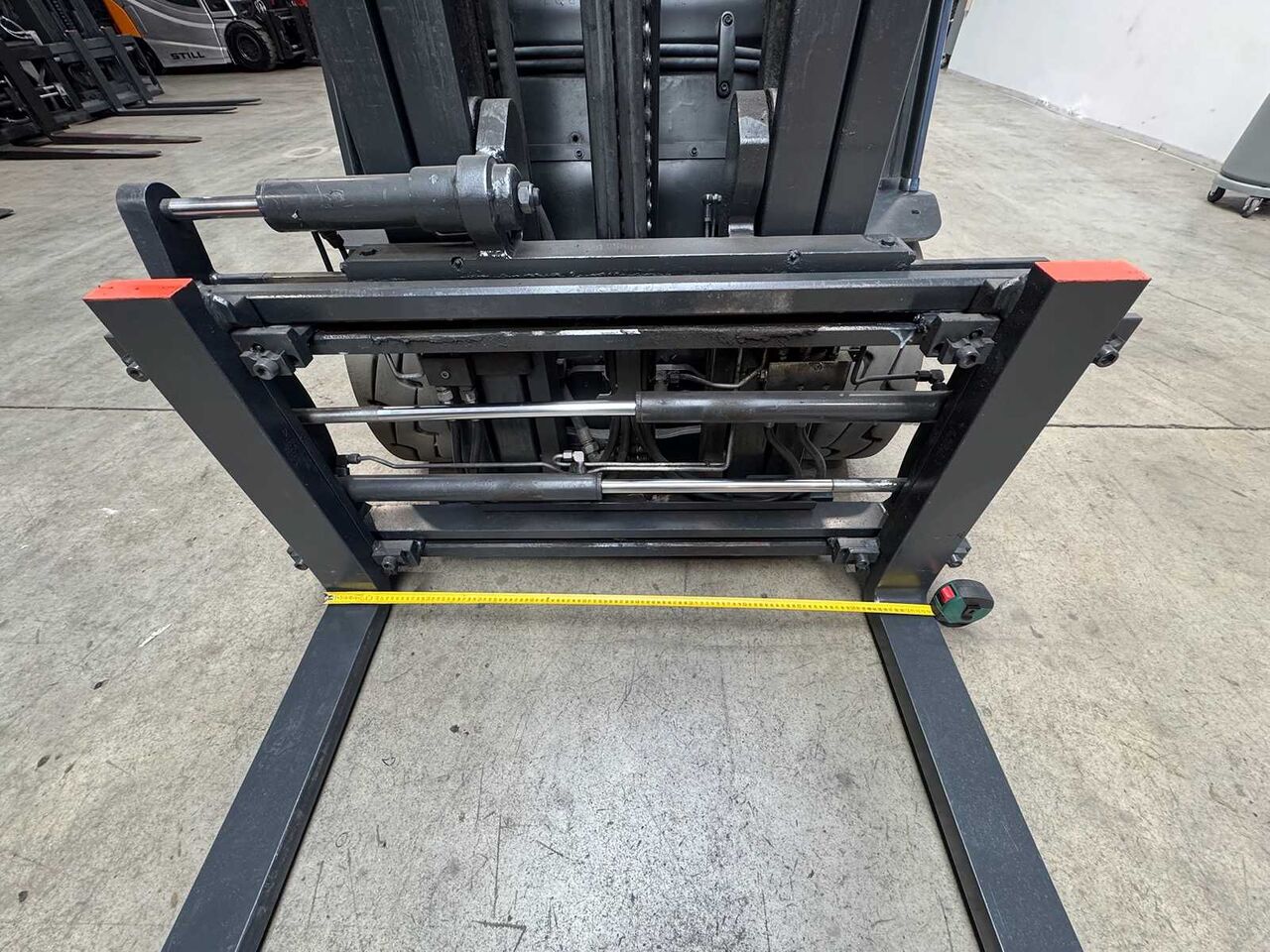 2019 SERVICE + UVV 04/2027 LINDE E25 2.500KG TRIPLEX 548CM 3.+4. VALVE FORK ADJUSTER ELECTRIC FORKLIFT FORKLIFT 4.850 HOURS - Carretilla elevadora: foto 4 2019 SERVICE + UVV 04/2027 LINDE E25 2.500KG TRIPLEX 548CM 3.+4. VALVE FORK ADJUSTER ELECTRIC FORKLIFT FORKLIFT 4.850 HOURS - Carretilla elevadora: foto 4