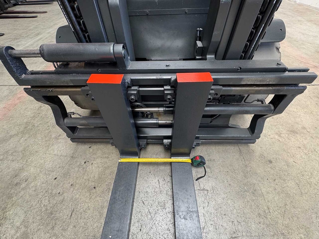 2019 SERVICE + UVV 04/2027 LINDE E45HL 4.500KG 3.+4. VALVE FORK ADJUSTER ELECTRIC FORKLIFT FORKLIFT 13.388 HOURS E50 - Carretilla elevadora: foto 3 2019 SERVICE + UVV 04/2027 LINDE E45HL 4.500KG 3.+4. VALVE FORK ADJUSTER ELECTRIC FORKLIFT FORKLIFT 13.388 HOURS E50 - Carretilla elevadora: foto 3