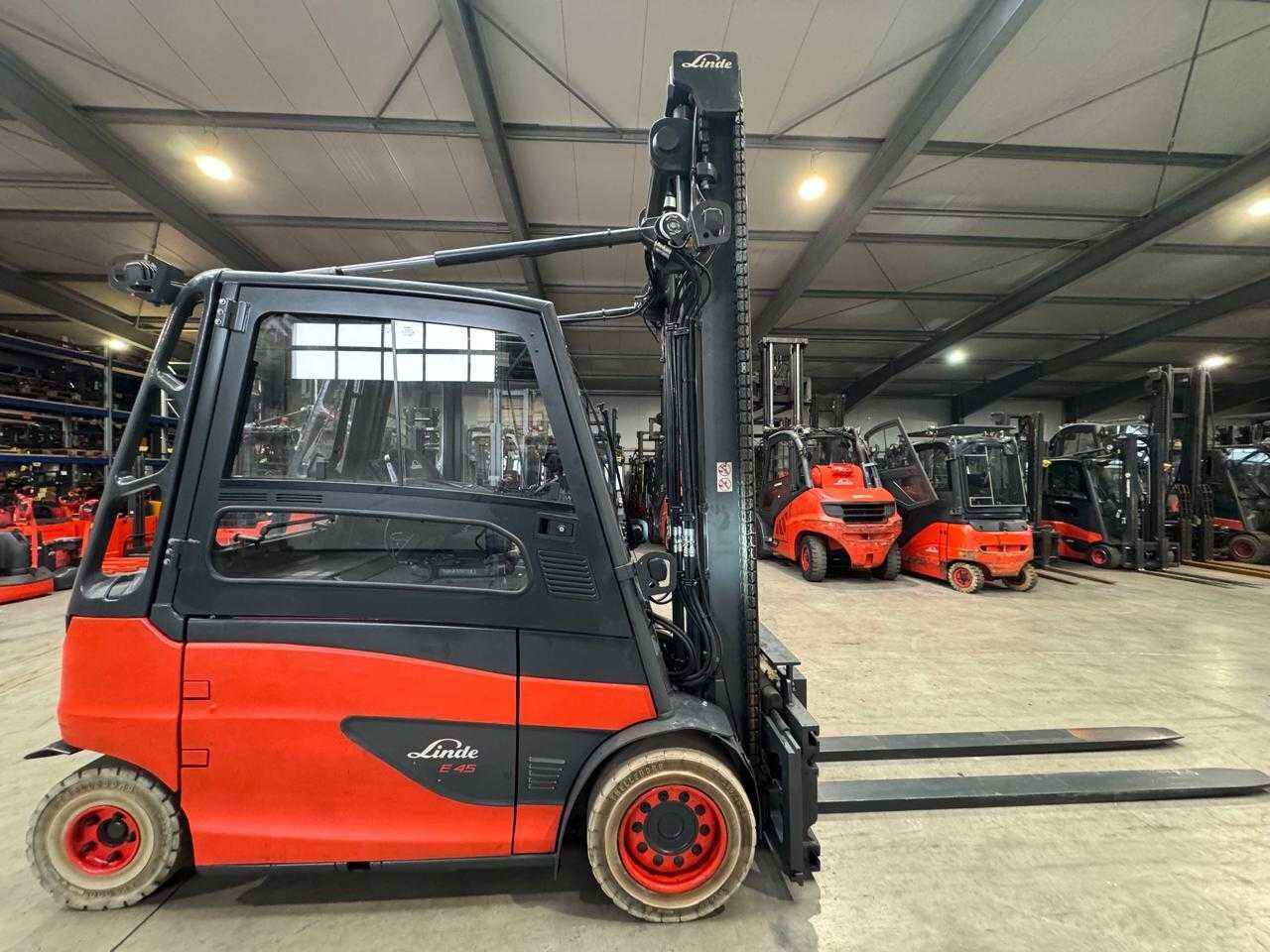 2020 SERVICE + UVV 02/2027 LINDE E45-02 EVO 4.500KG 3.+4. - Carretilla elevadora: foto 4 2020 SERVICE + UVV 02/2027 LINDE E45-02 EVO 4.500KG 3.+4. - Carretilla elevadora: foto 4