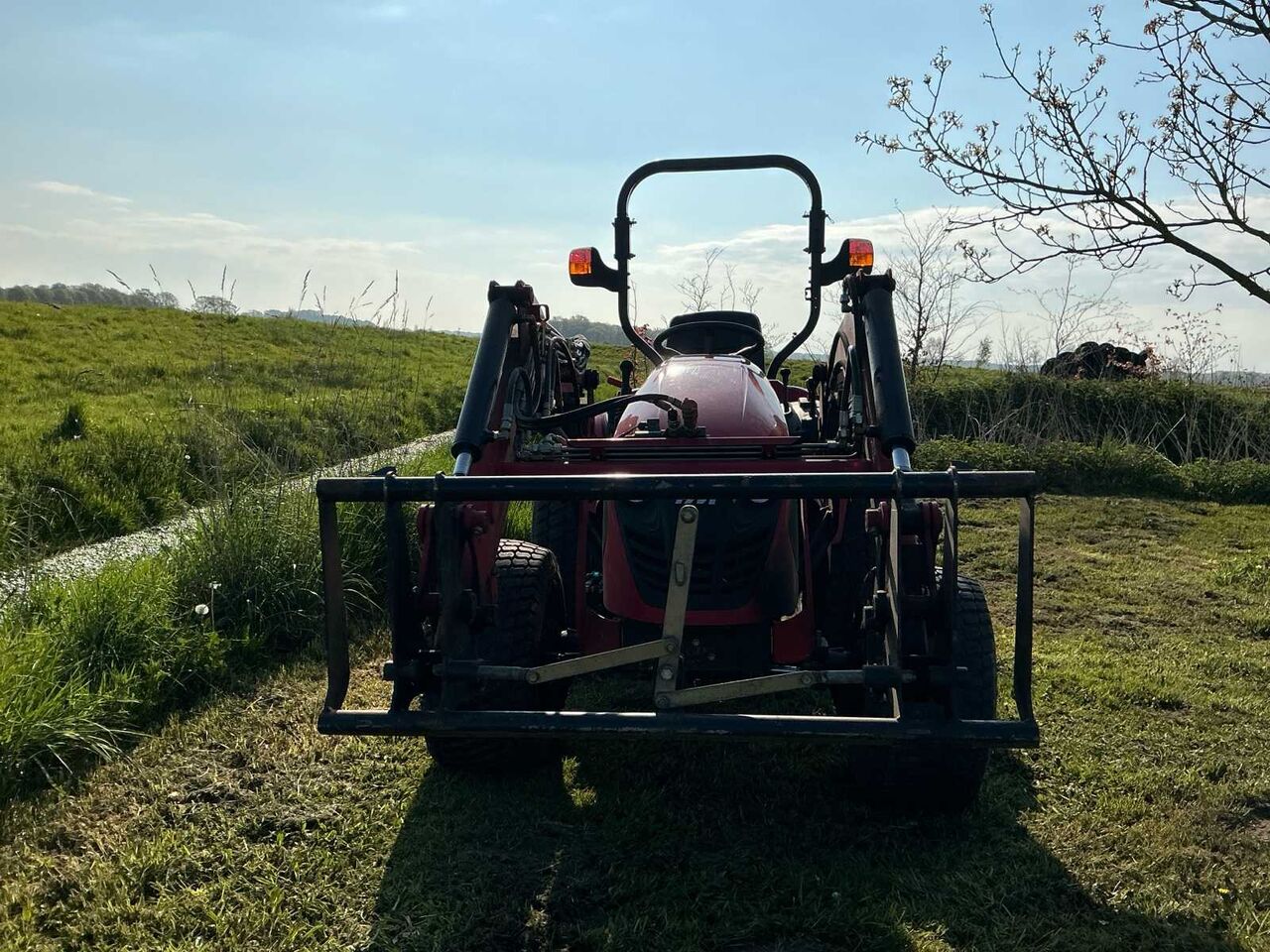 2020 TYM T293HST FOUR-WHEEL DRIVE FARM TRACTOR - Tractor: foto 2 2020 TYM T293HST FOUR-WHEEL DRIVE FARM TRACTOR - Tractor: foto 2
