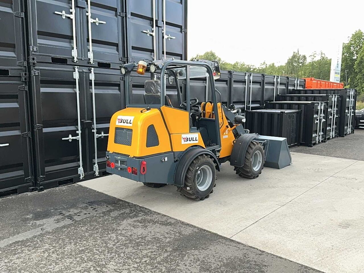 2022 BULL 5040S WHEEL LOADER - Cargadora de ruedas: foto 4 2022 BULL 5040S WHEEL LOADER - Cargadora de ruedas: foto 4