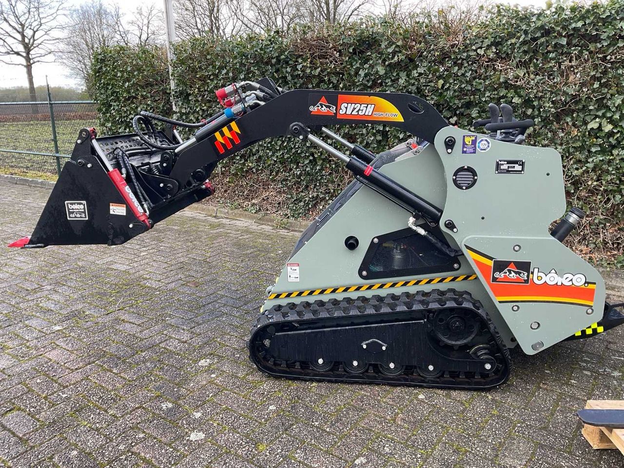 2025 BOLEO SV25H SKID STEER LOADER - Minicargadora de cadenas: foto 3 2025 BOLEO SV25H SKID STEER LOADER - Minicargadora de cadenas: foto 3