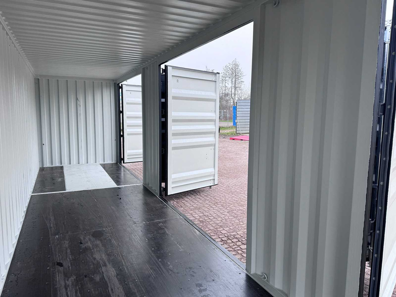 Contenedor marítimo 40ft High Cube shipping container with 3 side doors: foto 18