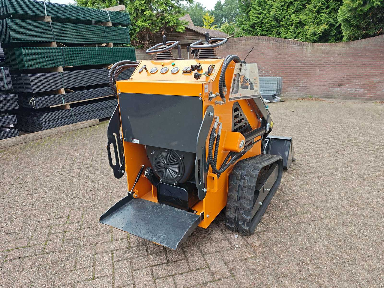Arteer QB-480 - Minicargadora: foto 5 Arteer QB-480 - Minicargadora: foto 5