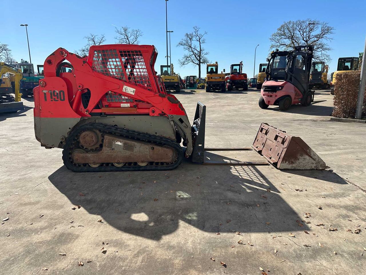 BOBCAT - 2004 - T190 - SKID STEER LOADER - Minicargadora de cadenas: foto 5 BOBCAT - 2004 - T190 - SKID STEER LOADER - Minicargadora de cadenas: foto 5