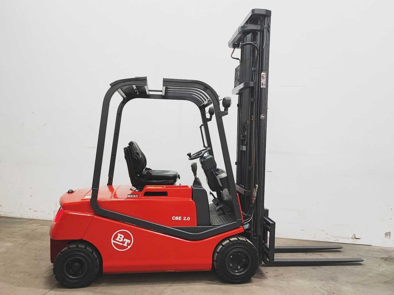 BT - 2002 - CBE 2.0F - FORKLIFT TRUCK - Carretilla elevadora: foto 5 BT - 2002 - CBE 2.0F - FORKLIFT TRUCK - Carretilla elevadora: foto 5