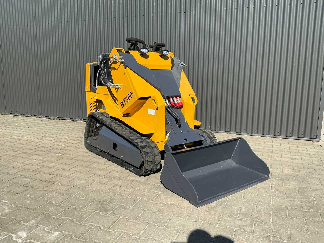 Bison Tek BT360 - Minicargadora: foto 3 Bison Tek BT360 - Minicargadora: foto 3