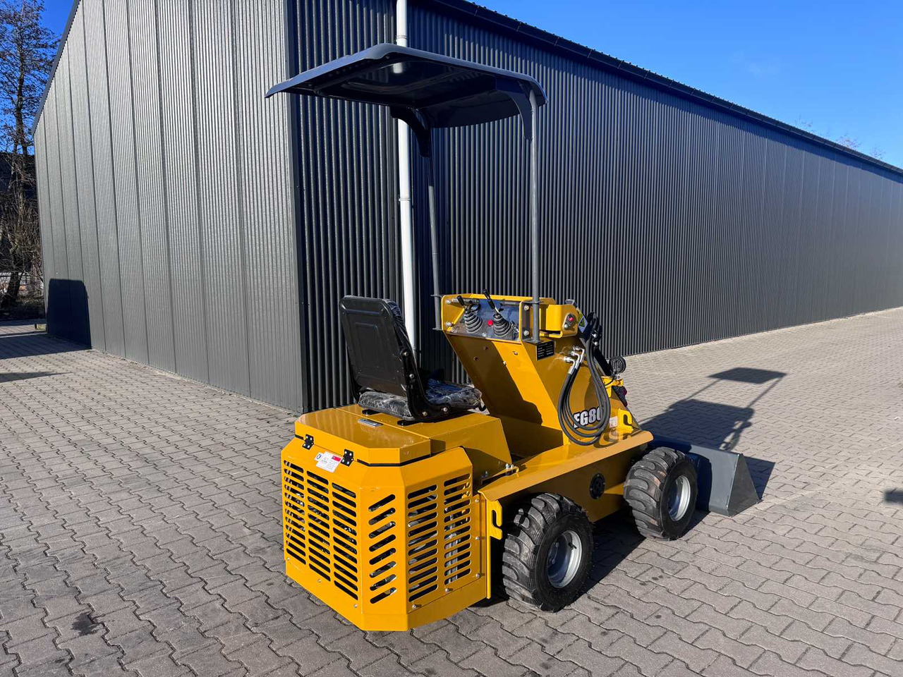 Bison Tek EG80 - Minicargadora: foto 5 Bison Tek EG80 - Minicargadora: foto 5