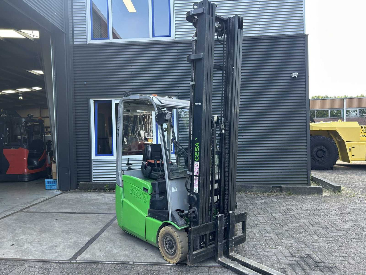 CESAB - 2017 - B315 - FORKLIFT TRIPLEX - FREE-LIFT - SIDE-SHIFT - Carretilla elevadora: foto 2 CESAB - 2017 - B315 - FORKLIFT TRIPLEX - FREE-LIFT - SIDE-SHIFT - Carretilla elevadora: foto 2