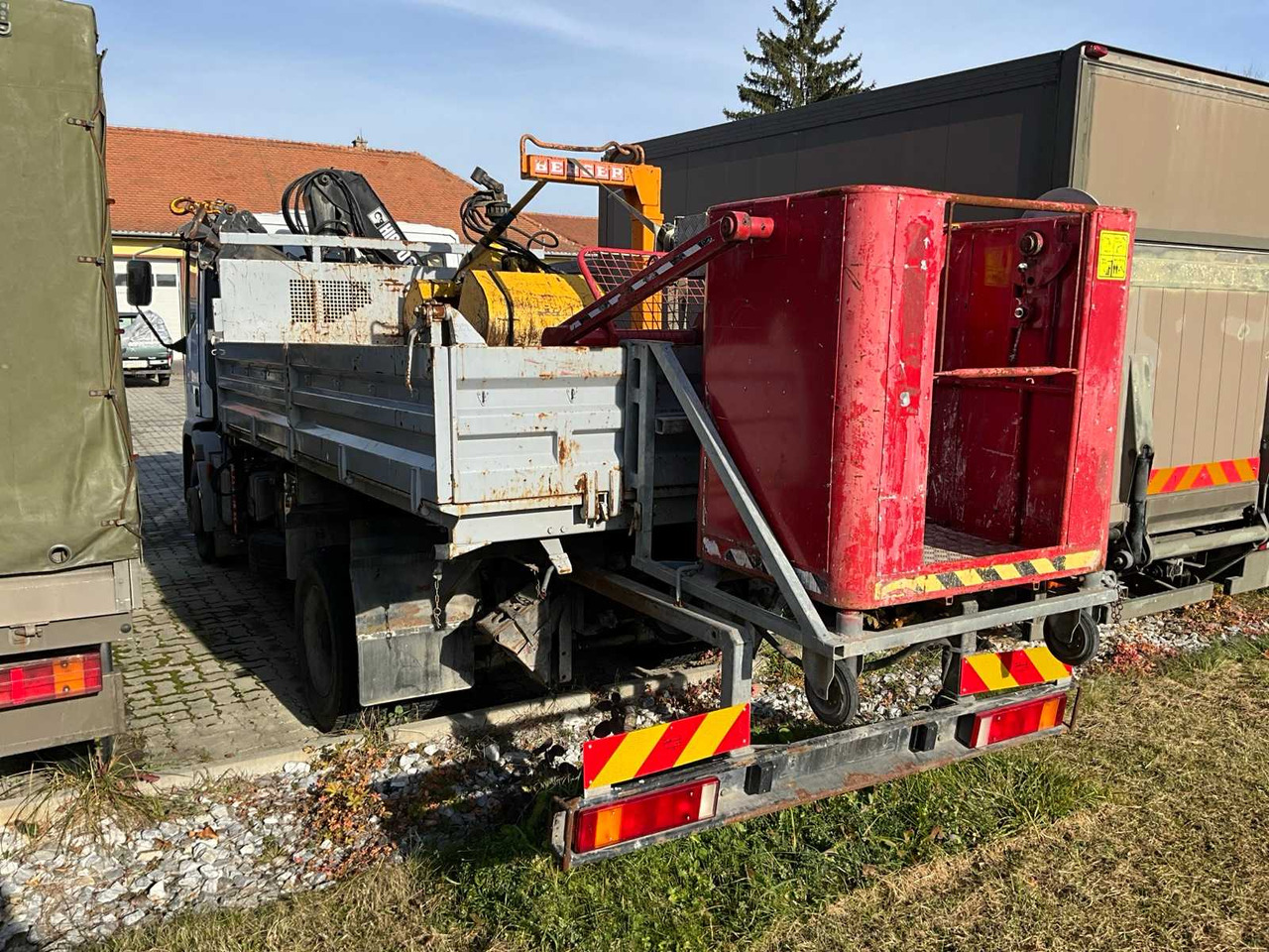 1995 IVECO 120 E 15 TRUCK WITH CRANE AND ACCESSORIES - Camión: foto 5 1995 IVECO 120 E 15 TRUCK WITH CRANE AND ACCESSORIES - Camión: foto 5