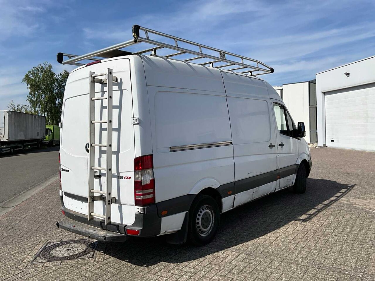 2011 MERCEDES-BENZ SPRINTER LIGHT TRUCK - Camión: foto 5 2011 MERCEDES-BENZ SPRINTER LIGHT TRUCK - Camión: foto 5