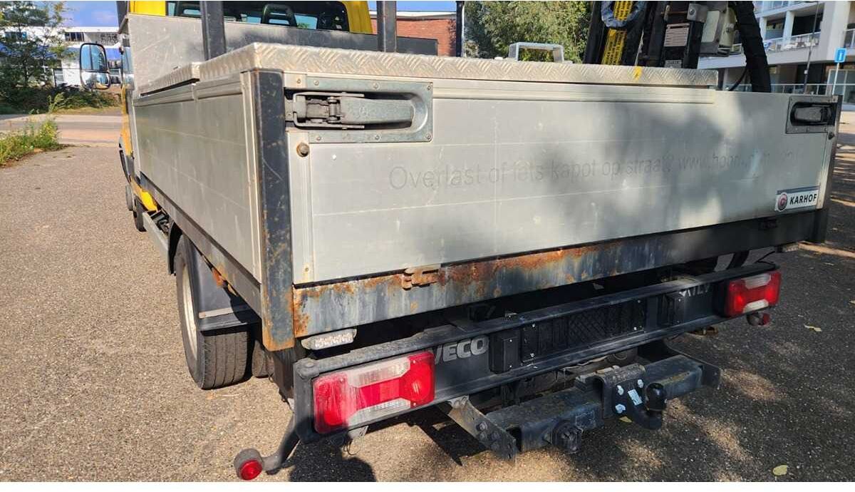 2013 IVECO 40C14G 3.0D TRUCK WITH CRANE 111.560KM - Camión: foto 4 2013 IVECO 40C14G 3.0D TRUCK WITH CRANE 111.560KM - Camión: foto 4