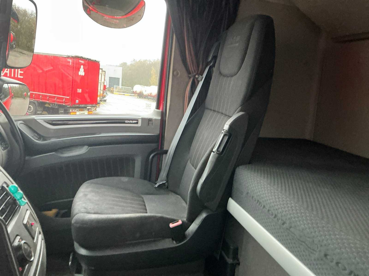 Camión 2018 DAF XF450FT TRACTOR UNIT (74113-776): foto 25