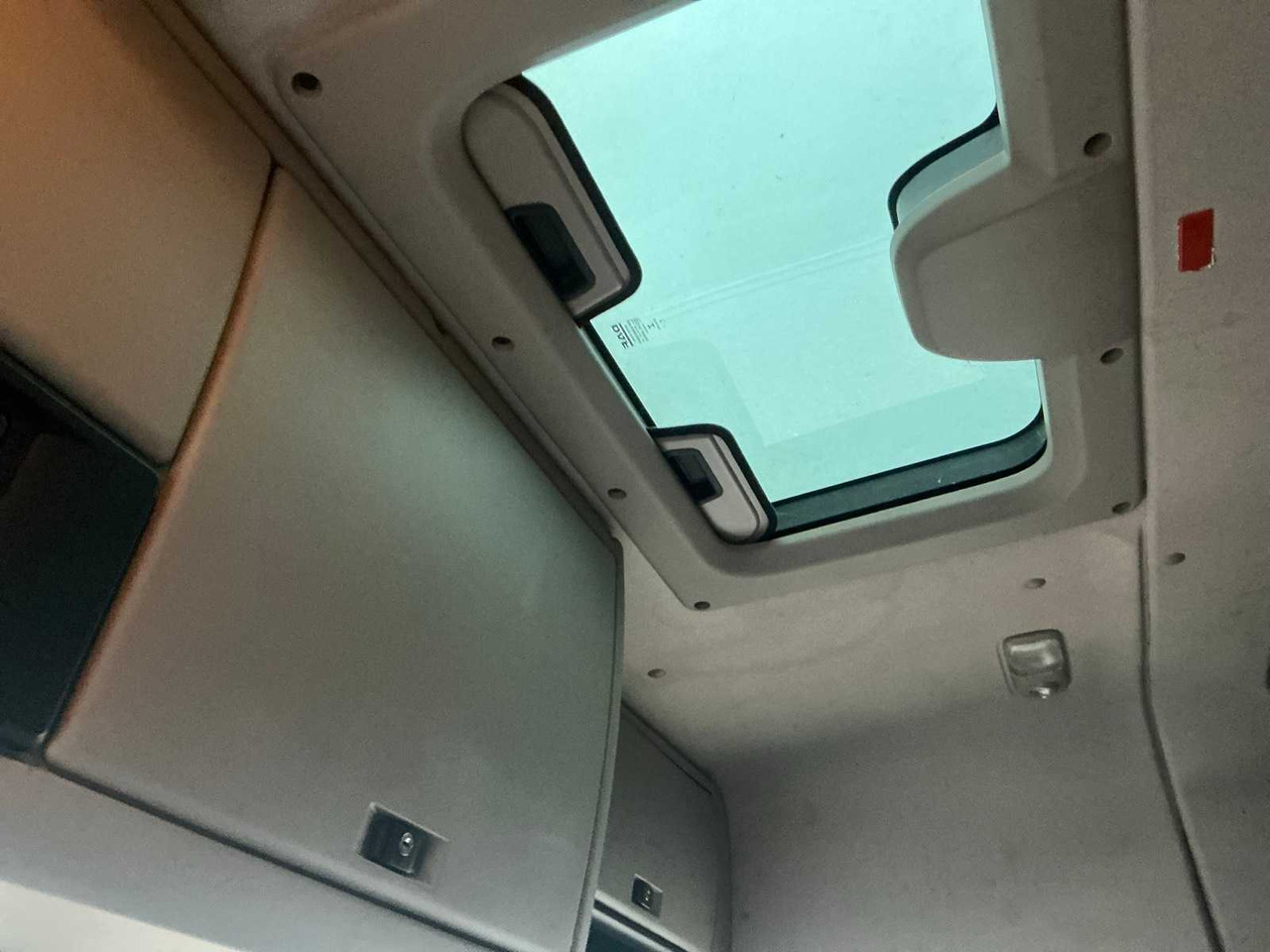 Camión 2018 DAF XF450FT TRACTOR UNIT (74113-776): foto 29