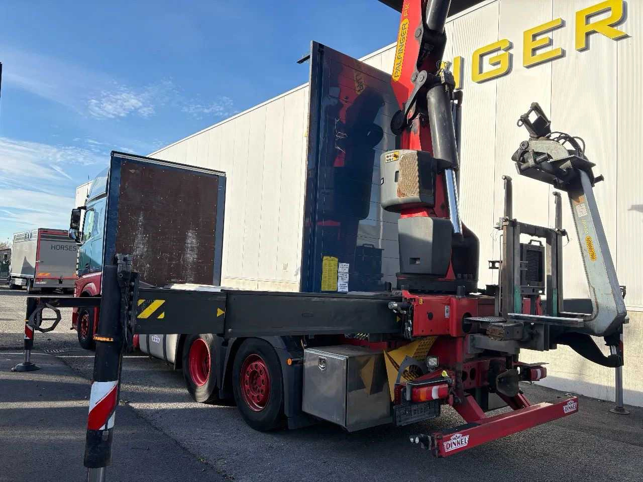 2018 MERCEDES-BENZ ACTROS 2548 TRUCK WITH LOADING CRANE - Camión: foto 3 2018 MERCEDES-BENZ ACTROS 2548 TRUCK WITH LOADING CRANE - Camión: foto 3