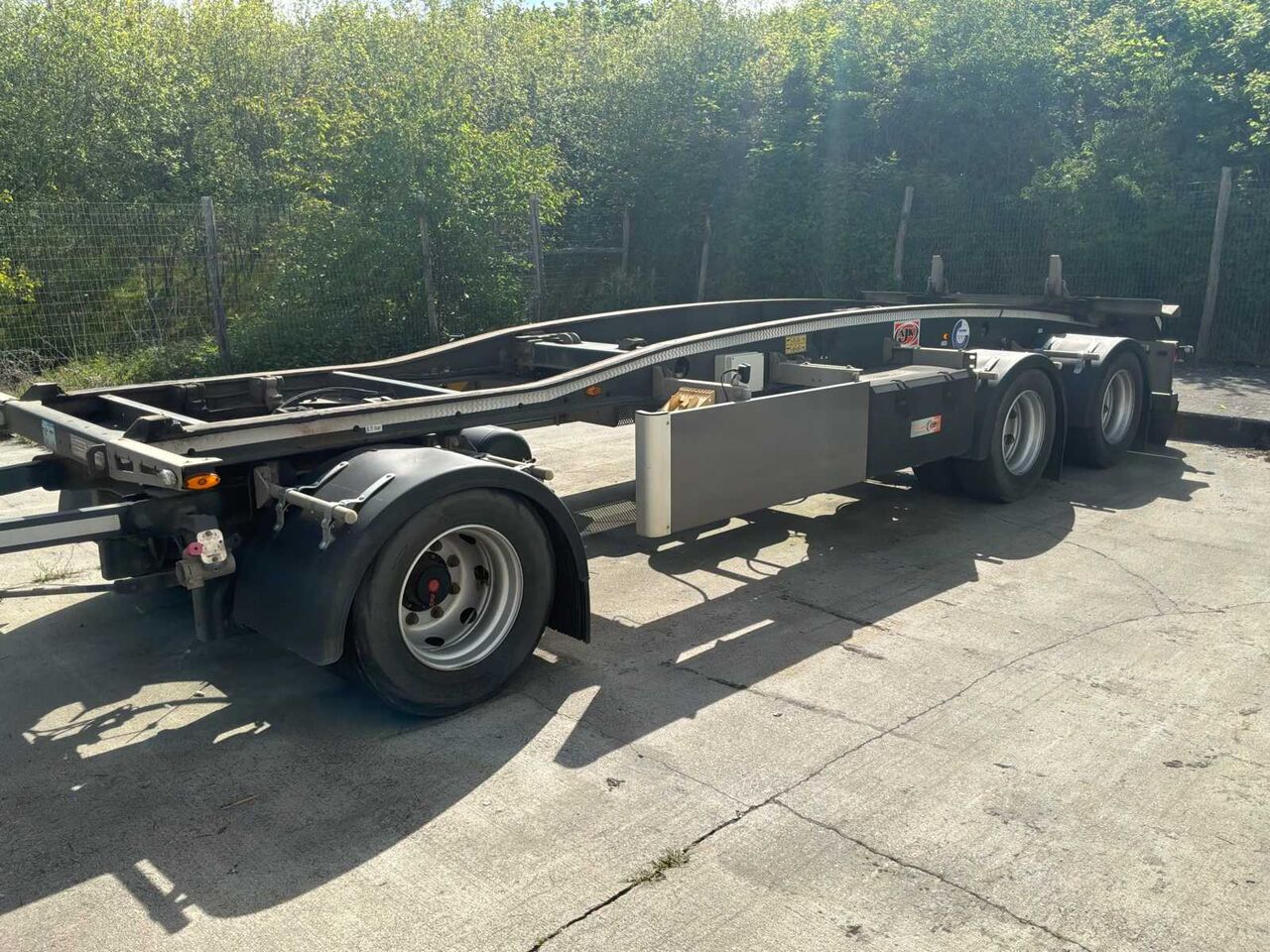 2018 VOLVO TRUCK CONTAINER TRANSPORTER DOUBLE TRAILER - Camión: foto 5 2018 VOLVO TRUCK CONTAINER TRANSPORTER DOUBLE TRAILER - Camión: foto 5