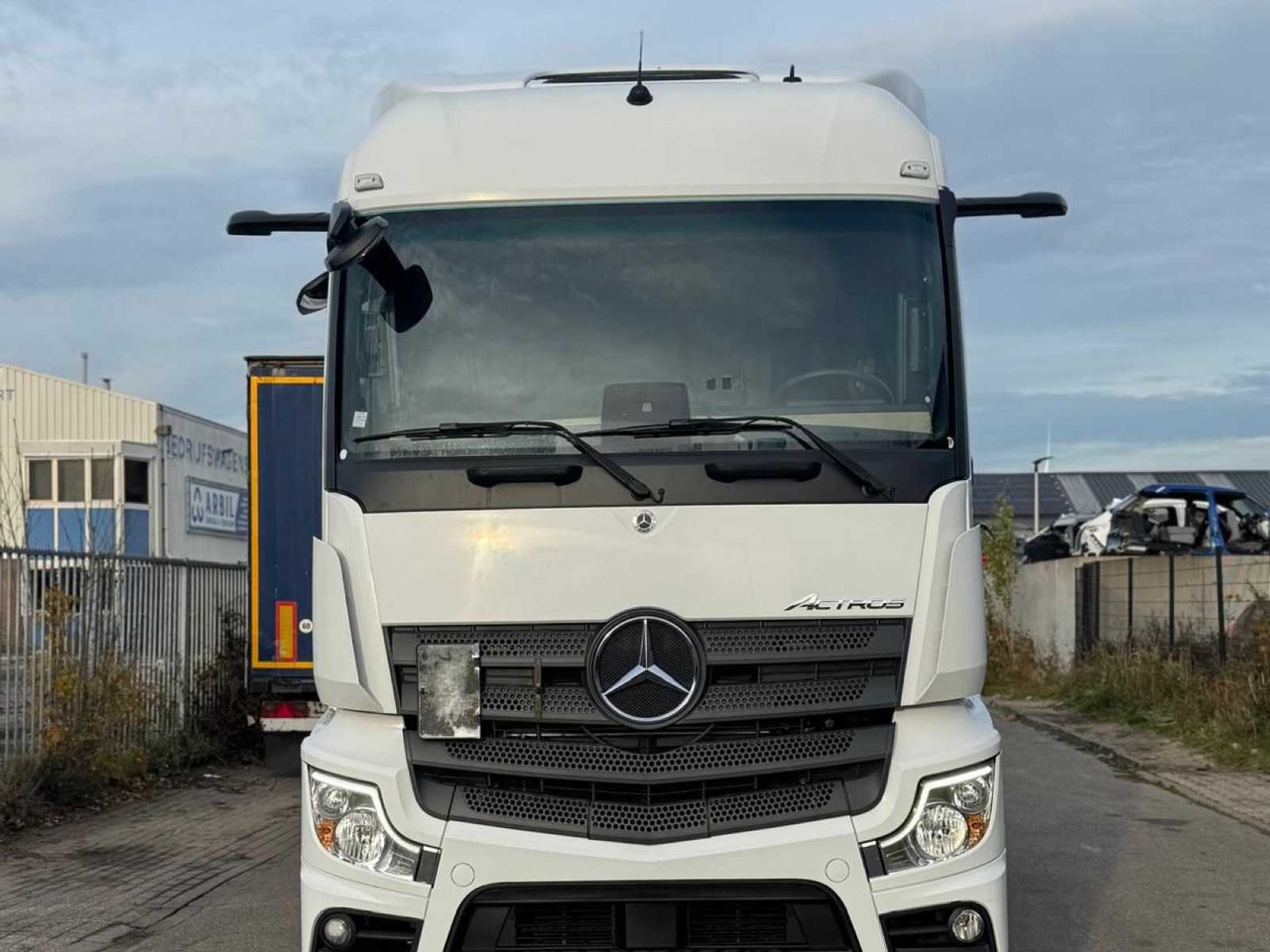 2019 MERCEDES ACTROS 1845 TRUCK - Camión: foto 2 2019 MERCEDES ACTROS 1845 TRUCK - Camión: foto 2
