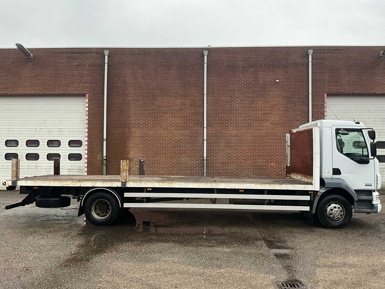 DAF FA LF 55.220 TRUCK WITH OPEN LOADING FLOOR 805X250CM (2007), 36-BKX-7 - Camión: foto 2 DAF FA LF 55.220 TRUCK WITH OPEN LOADING FLOOR 805X250CM (2007), 36-BKX-7 - Camión: foto 2