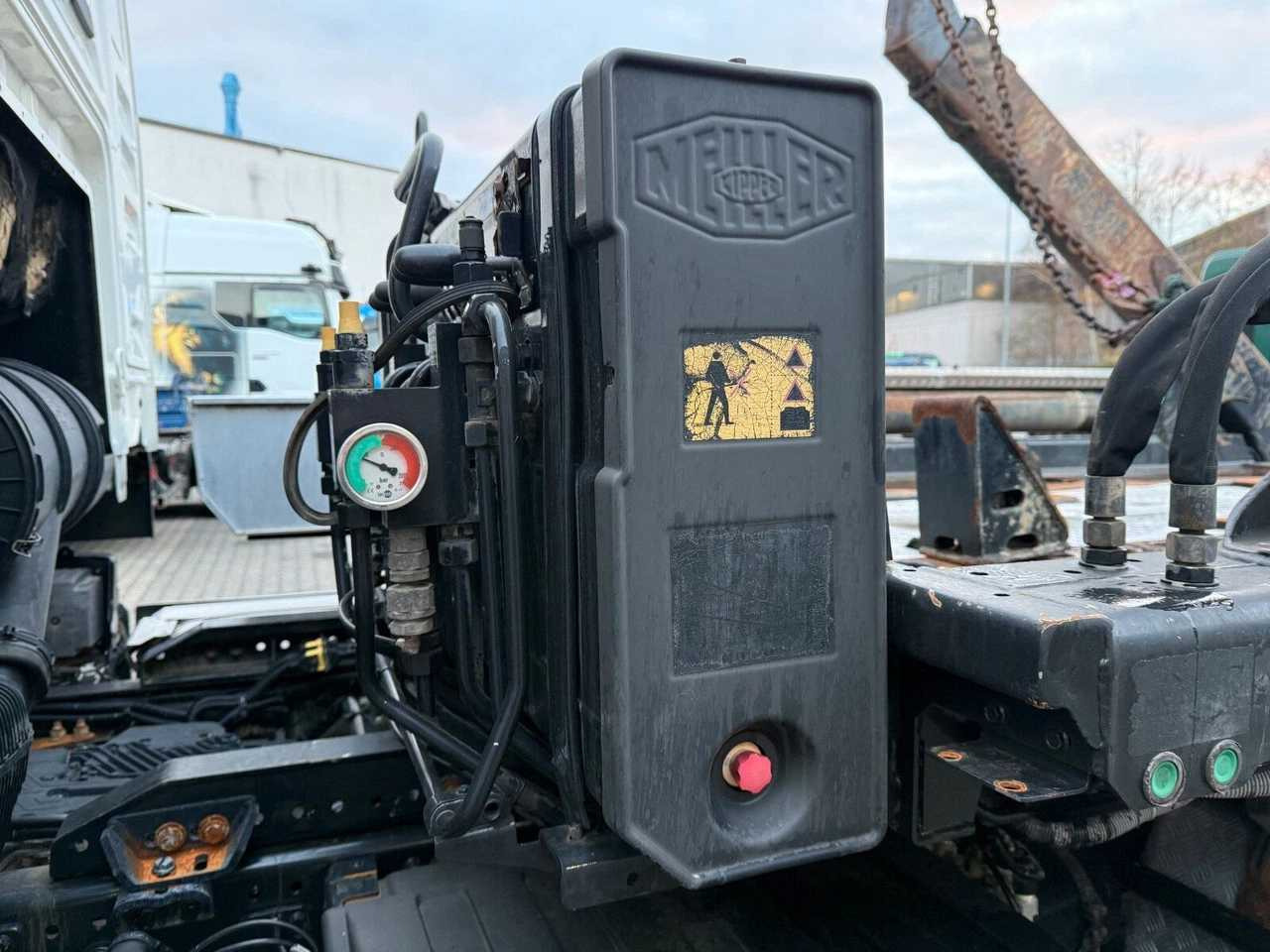 Camión MAN SKIPLOADER - 2019 - TGS 26 - TRUCK: foto 12