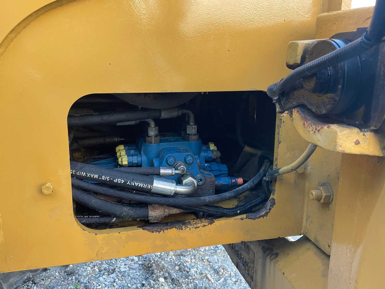Cargadora de ruedas Caterpillar TH414: foto 21