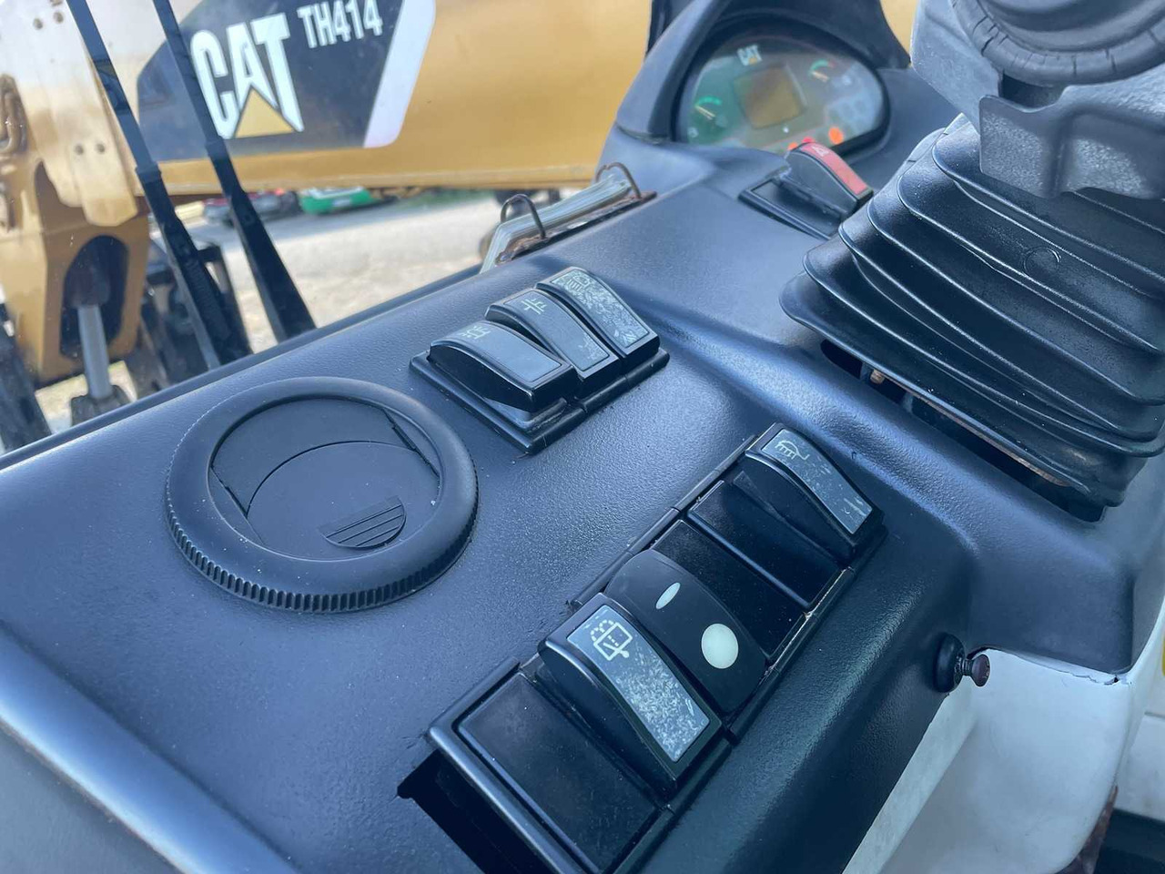Cargadora de ruedas Caterpillar TH414: foto 32