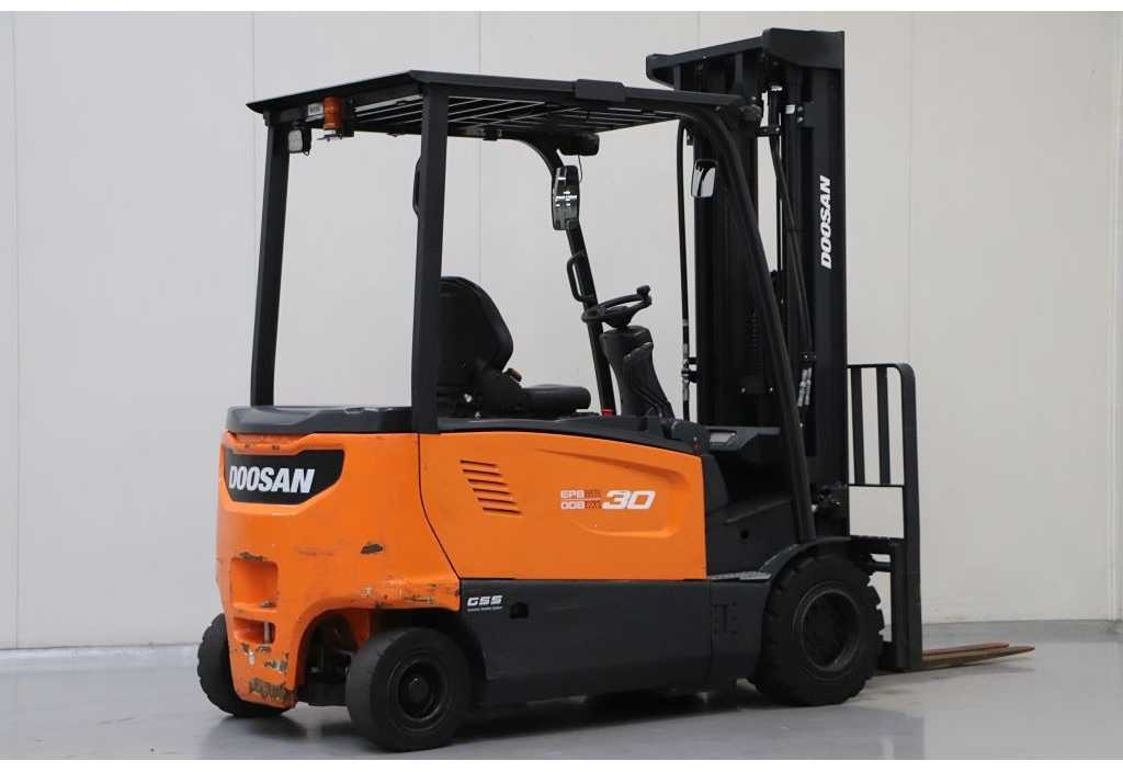 DOOSAN - 2019 - B30X-7 - FORKLIFT, PLYWOOD, SIDESHIFT, 1848 HOURS - Carretilla elevadora: foto 3 DOOSAN - 2019 - B30X-7 - FORKLIFT, PLYWOOD, SIDESHIFT, 1848 HOURS - Carretilla elevadora: foto 3