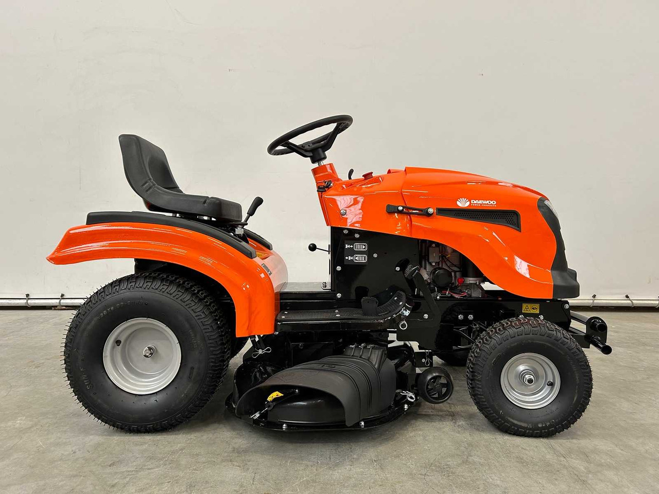 Daewoo DA1066HX - Cortacésped: foto 3 Daewoo DA1066HX - Cortacésped: foto 3