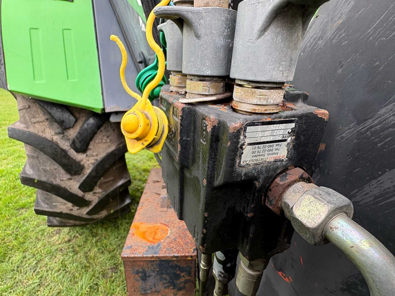 Deutz-Fahr DX 6.05 - Tractor: foto 5 Deutz-Fahr DX 6.05 - Tractor: foto 5