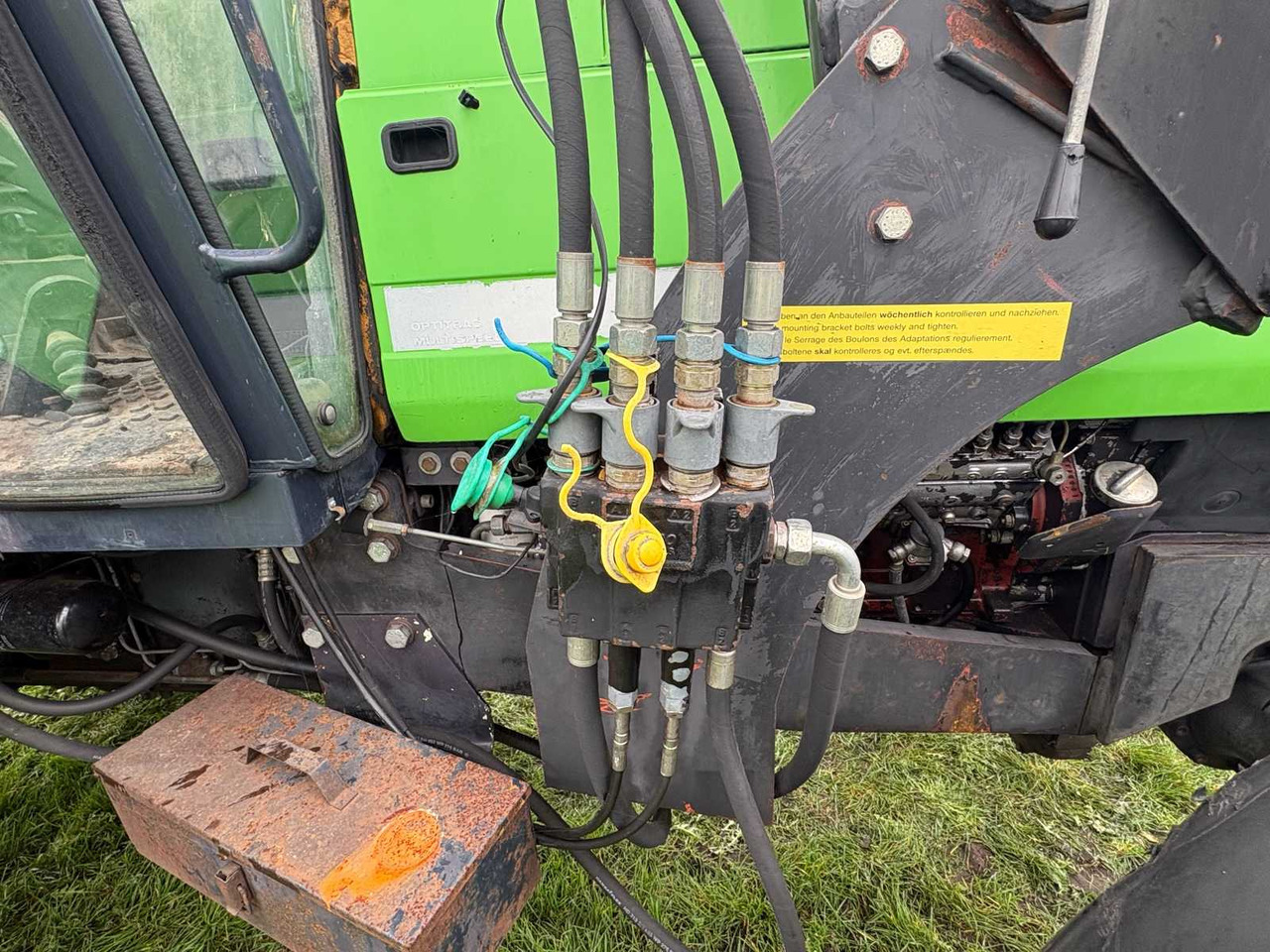 Deutz-Fahr DX 6.05 - Tractor: foto 4 Deutz-Fahr DX 6.05 - Tractor: foto 4