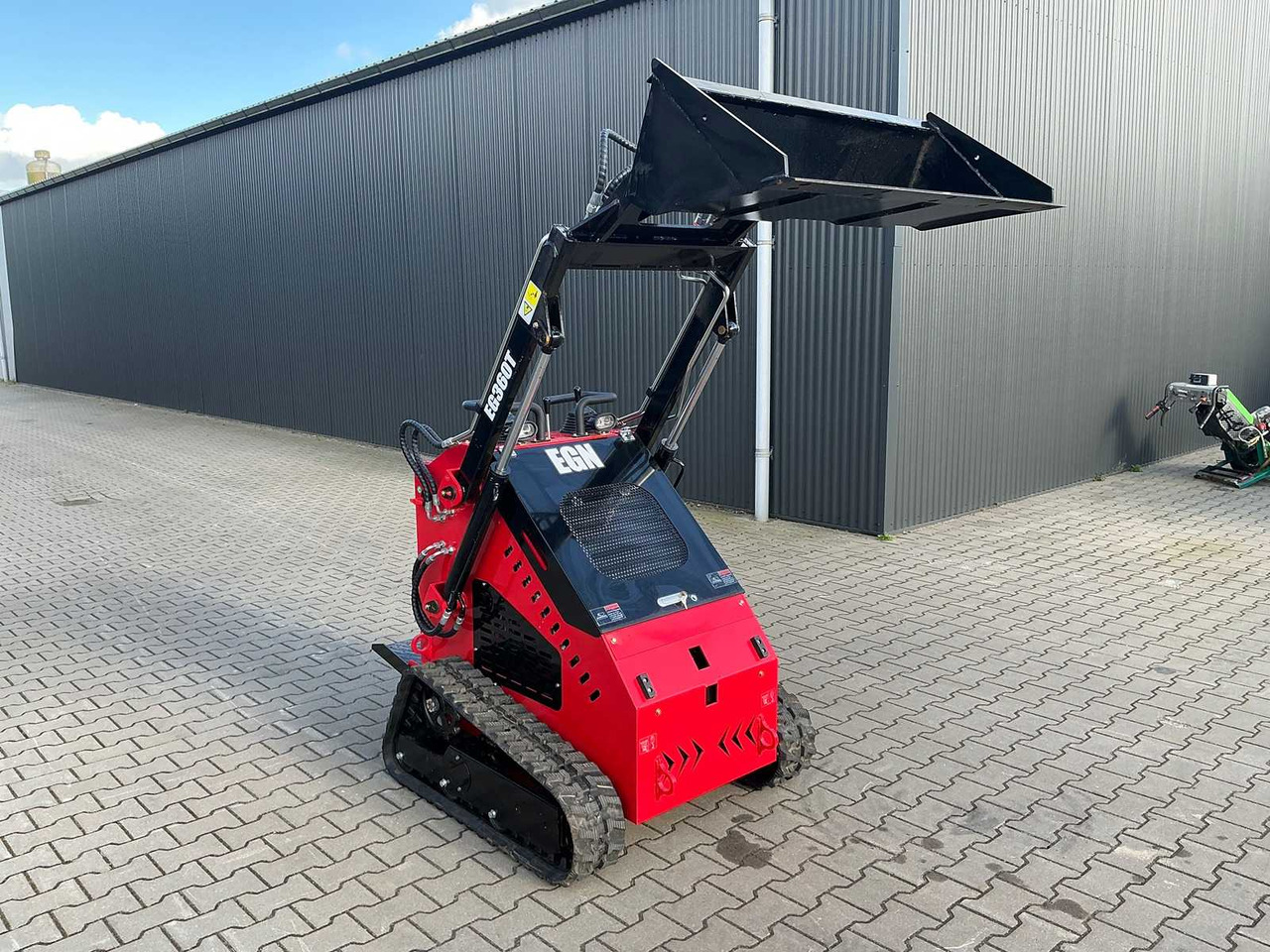EGN EG360T - Minicargadora: foto 3 EGN EG360T - Minicargadora: foto 3