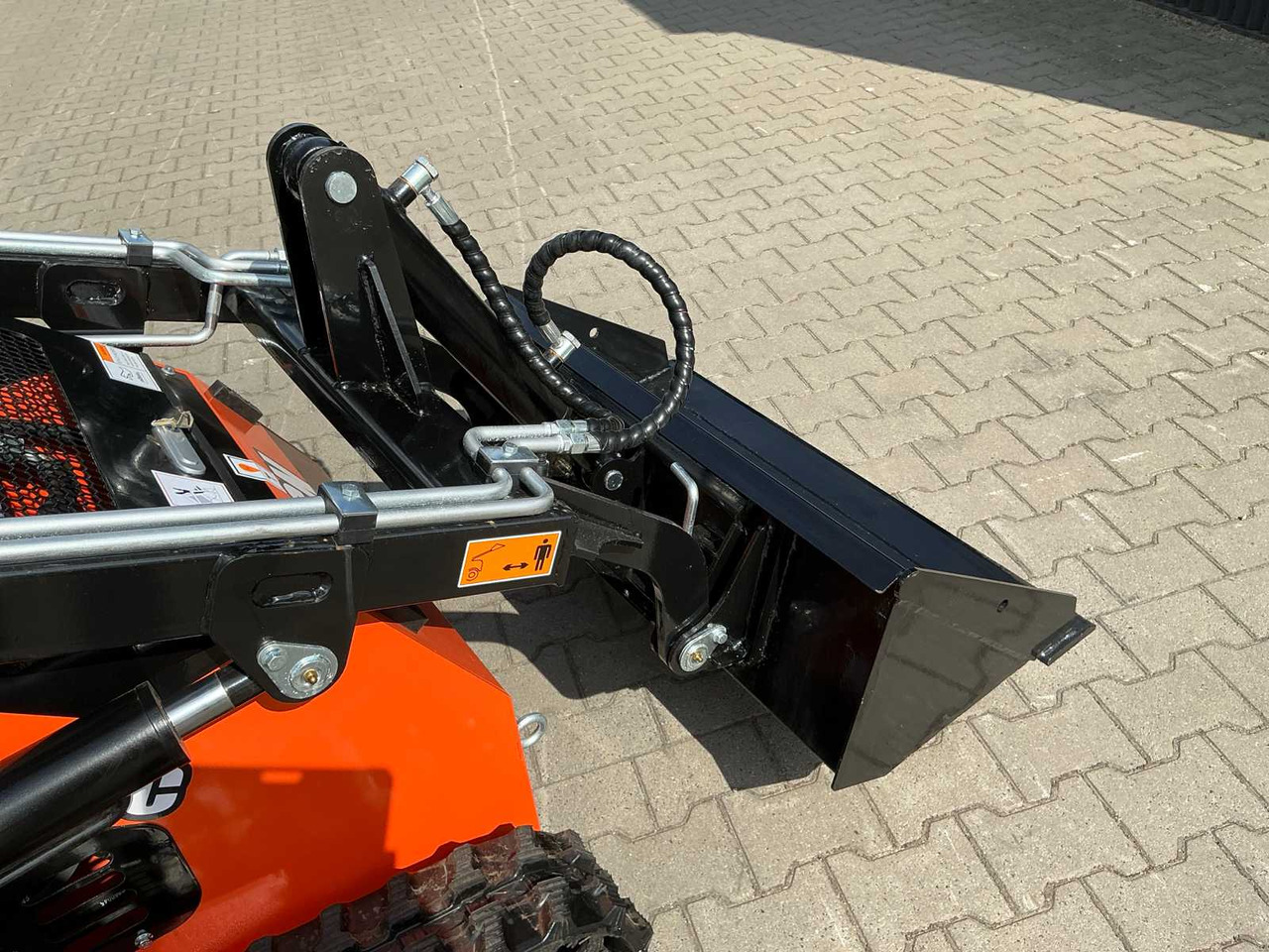 Minicargadora de cadenas EGN EG36C MINI LOADER / SKID STEER LOADER ON TRACKS: foto 23