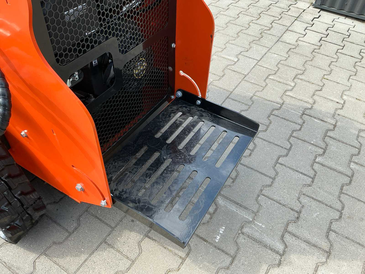 Minicargadora de cadenas EGN EG36C MINI LOADER / SKID STEER LOADER ON TRACKS: foto 13