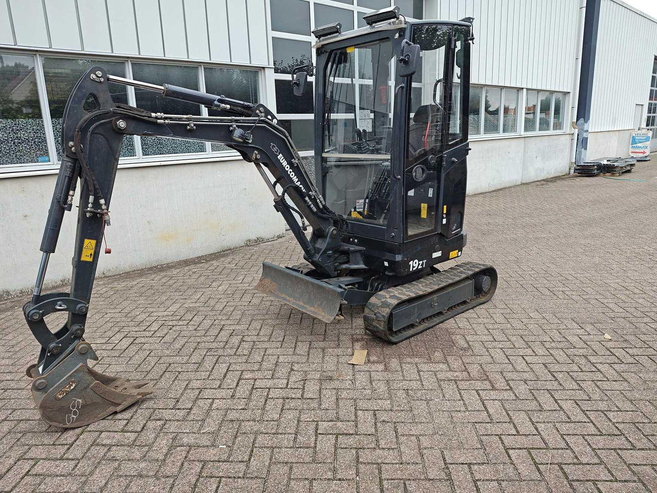 Eurocomach 19ZT - Miniexcavadora: foto 1 Eurocomach 19ZT - Miniexcavadora: foto 1