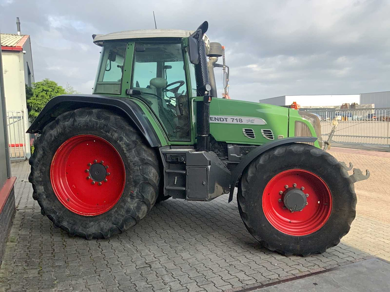 Fendt 718 Vario - Tractor: foto 4 Fendt 718 Vario - Tractor: foto 4