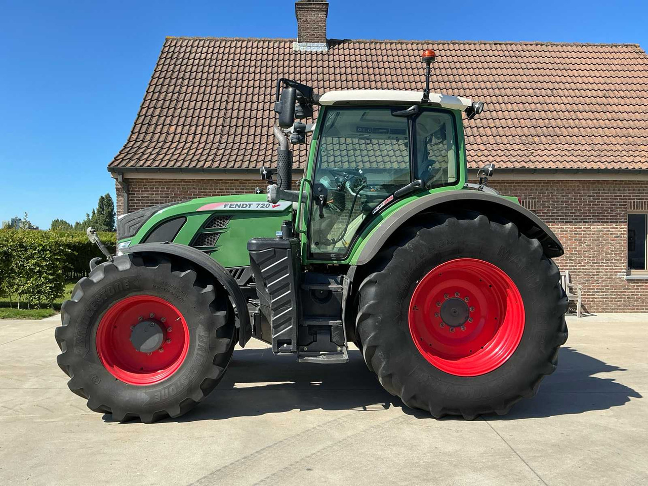 Fendt 720 Vario Profi Plus - Tractor: foto 2 Fendt 720 Vario Profi Plus - Tractor: foto 2