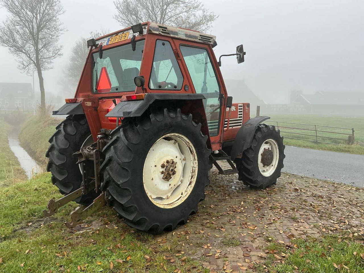 Fiat 1990 FIAT 70-90 DT ALL-WHEEL DRIVE FARM TRACTOR - Tractor: foto 5 Fiat 1990 FIAT 70-90 DT ALL-WHEEL DRIVE FARM TRACTOR - Tractor: foto 5