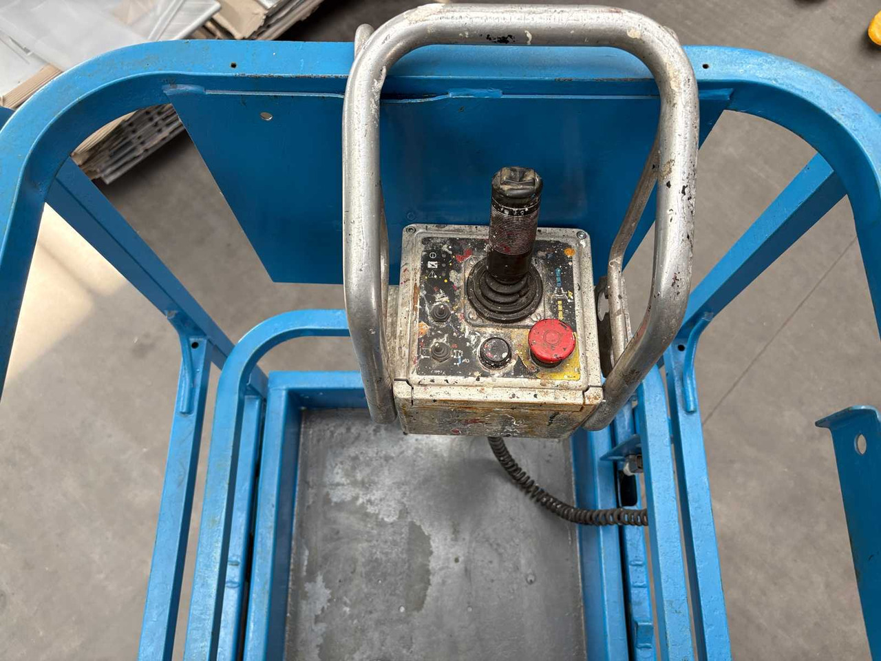 GENIE - AERIAL WORK PLATFORM GS1532 - AERIAL WORK PLATFORMS - Plataforma elevadora: foto 4 GENIE - AERIAL WORK PLATFORM GS1532 - AERIAL WORK PLATFORMS - Plataforma elevadora: foto 4