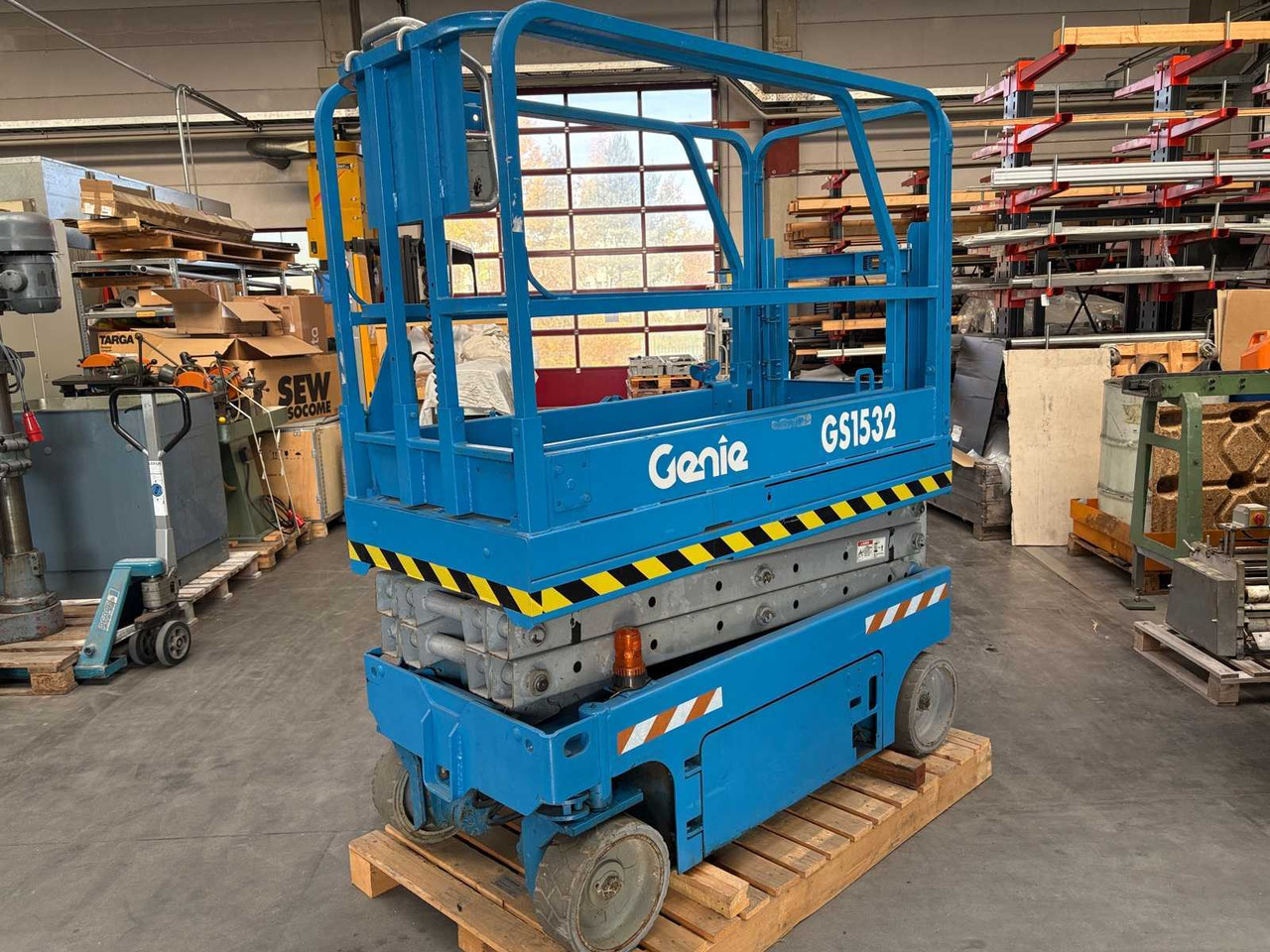 GENIE - AERIAL WORK PLATFORM GS1532 - AERIAL WORK PLATFORMS - Plataforma elevadora: foto 1 GENIE - AERIAL WORK PLATFORM GS1532 - AERIAL WORK PLATFORMS - Plataforma elevadora: foto 1