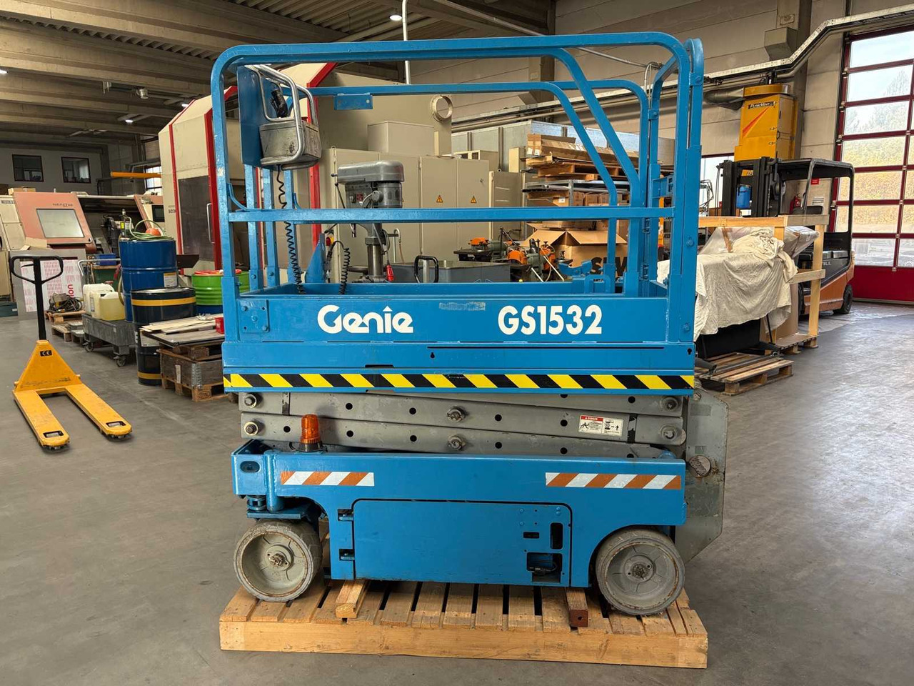GENIE - AERIAL WORK PLATFORM GS1532 - AERIAL WORK PLATFORMS - Plataforma elevadora: foto 2 GENIE - AERIAL WORK PLATFORM GS1532 - AERIAL WORK PLATFORMS - Plataforma elevadora: foto 2